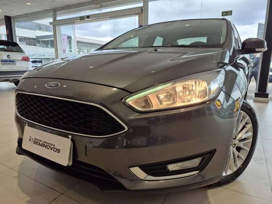 FORD FOCUS 2.0 SE PLUS FASTBACK 16V FLEX 4P POWERSHIFT FORD FOCUS 2.0 SE PLUS FASTBACK 16V FLEX 4P POWERSHIFT